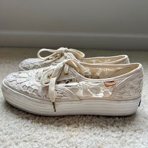 Keds Lace Platform Sneaker in Cream